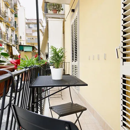 Oi Ne Bed and Breakfast Νάπολη